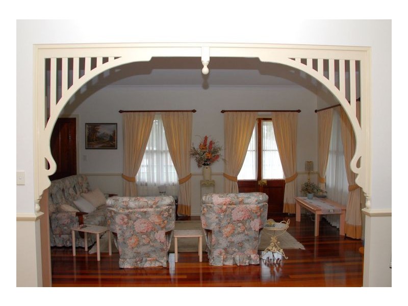 4 Kelly Street, Point Vernon QLD 4655