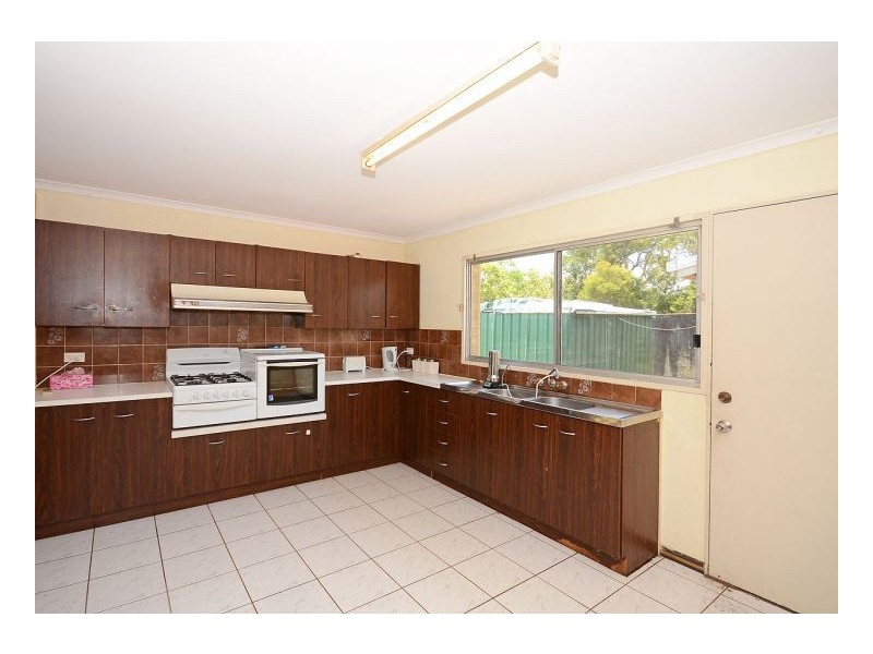18 Frances Avenue, Booral QLD 4655