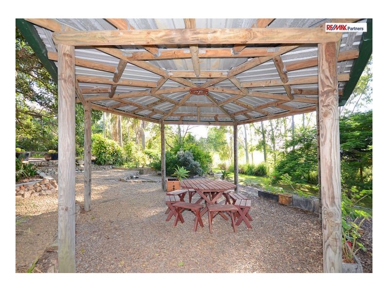 7 Seaview Drive, Booral QLD 4655