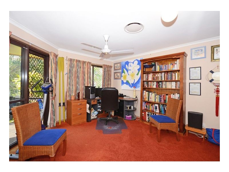 7 Seaview Drive, Booral QLD 4655