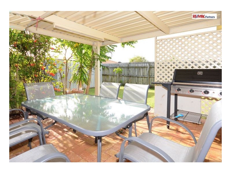 95 North Street, Point Vernon QLD 4655