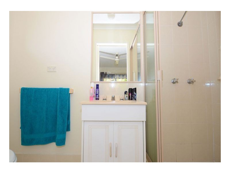 95 North Street, Point Vernon QLD 4655
