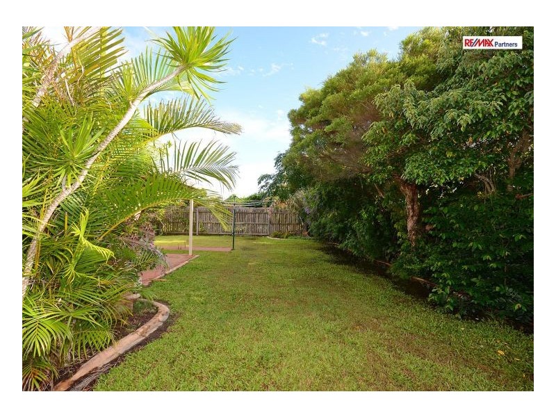 95 North Street, Point Vernon QLD 4655