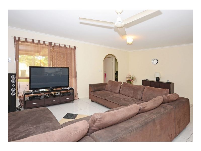 95 North Street, Point Vernon QLD 4655
