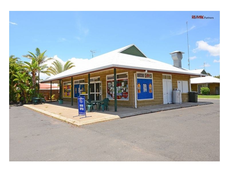 2/208 Elizabeth Street, Urangan QLD 4655