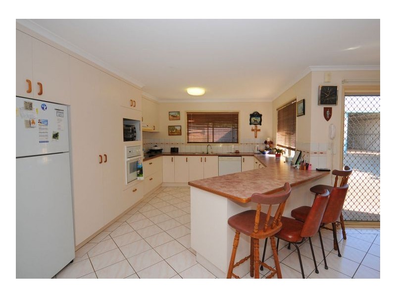 21 Cassia Avenue, Scarness QLD 4655