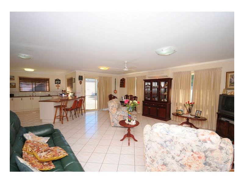 21 Cassia Avenue, Scarness QLD 4655