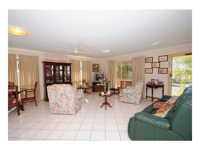 21 Cassia Avenue, Scarness QLD 4655