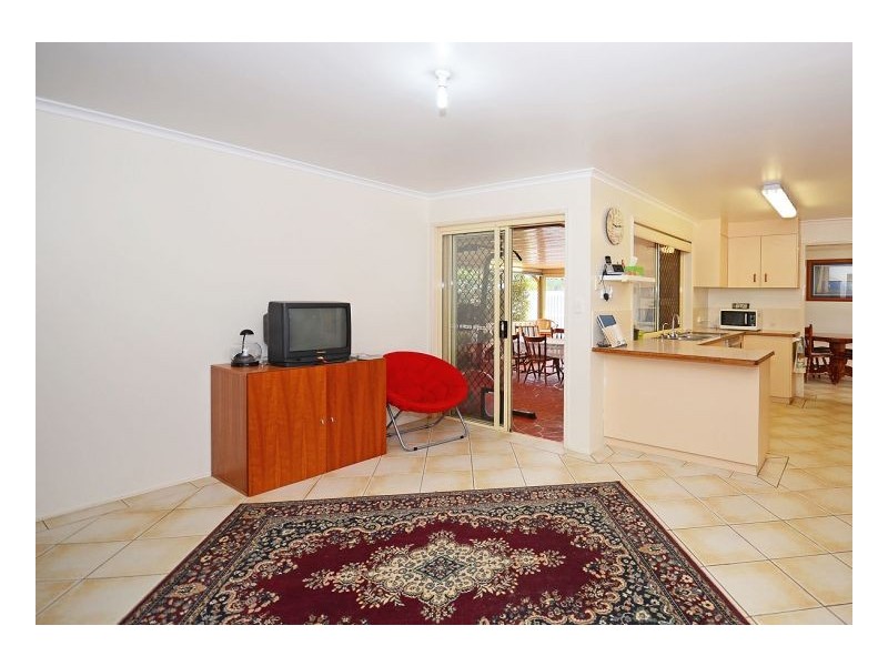 3 Amanda Court, Kawungan QLD 4655