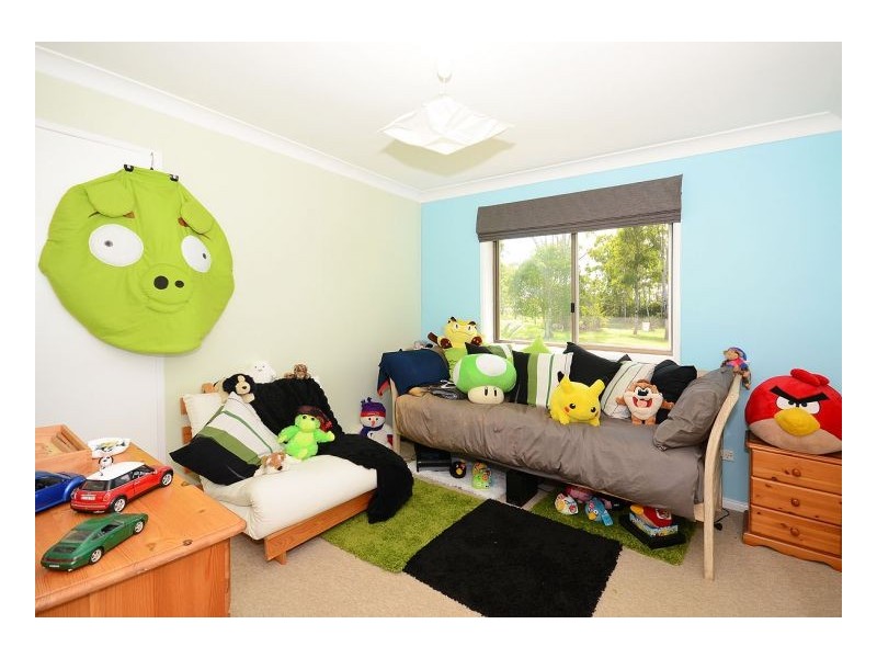 2 Sewell Court, Booral QLD 4655