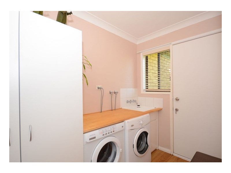 2 Sewell Court, Booral QLD 4655