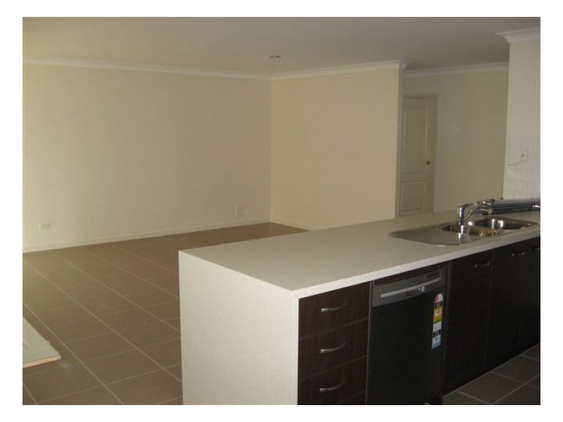 6 Endeavour Way, Eli Waters QLD 4655