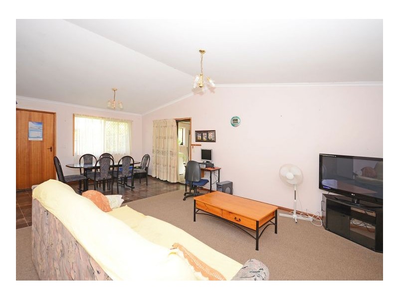 77 Winchelsea Street, Pialba QLD 4655