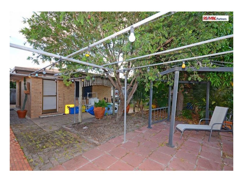 23 Cooloola Crescent, Urangan QLD 4655