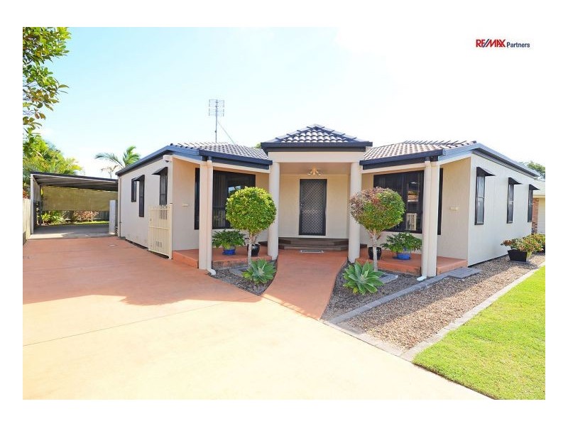 8 Shoreline Court, Urangan QLD 4655