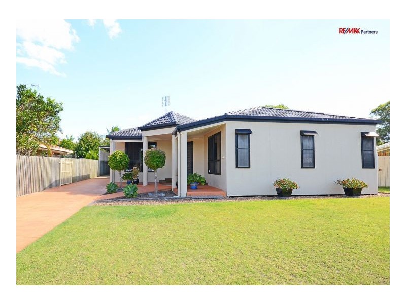 8 Shoreline Court, Urangan QLD 4655