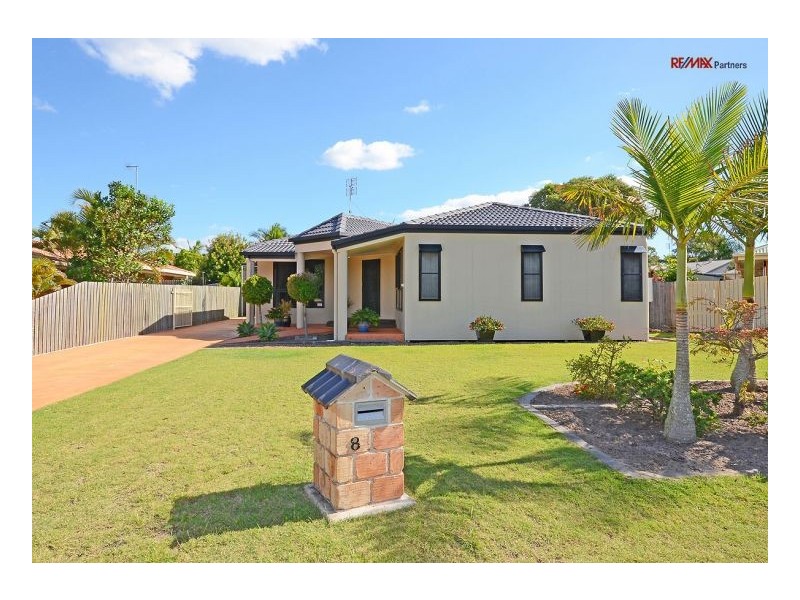 8 Shoreline Court, Urangan QLD 4655