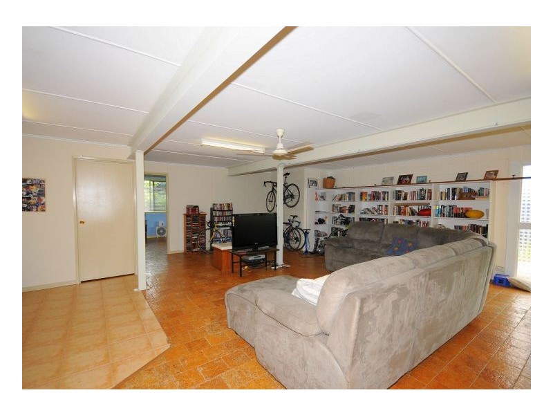36 Corfield Street, Point Vernon QLD 4655