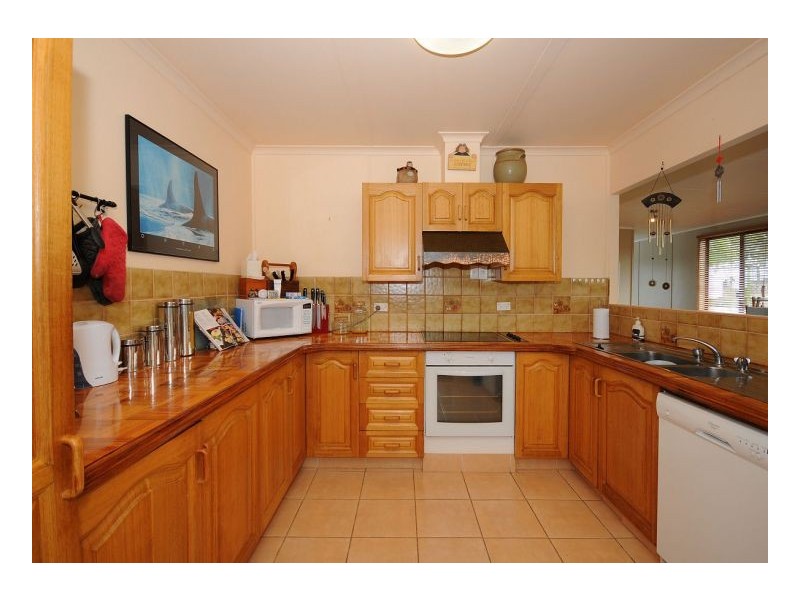 36 Corfield Street, Point Vernon QLD 4655