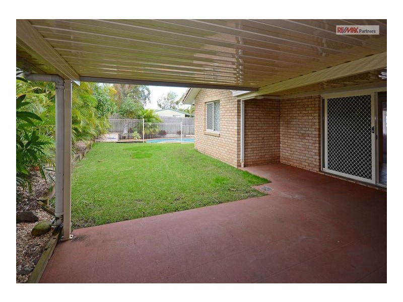2 Dougan Street, Point Vernon QLD 4655