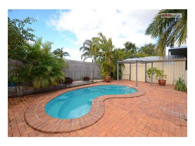 2 Dougan Street, Point Vernon QLD 4655