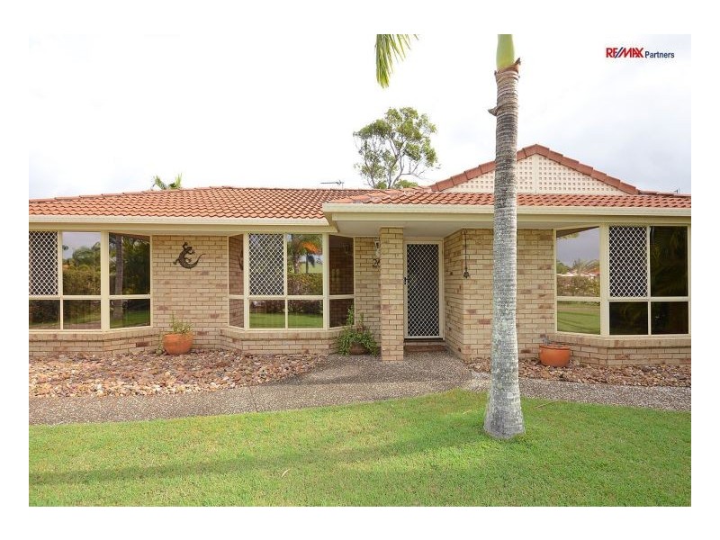 26 Bowerbird Avenue, Eli Waters QLD 4655