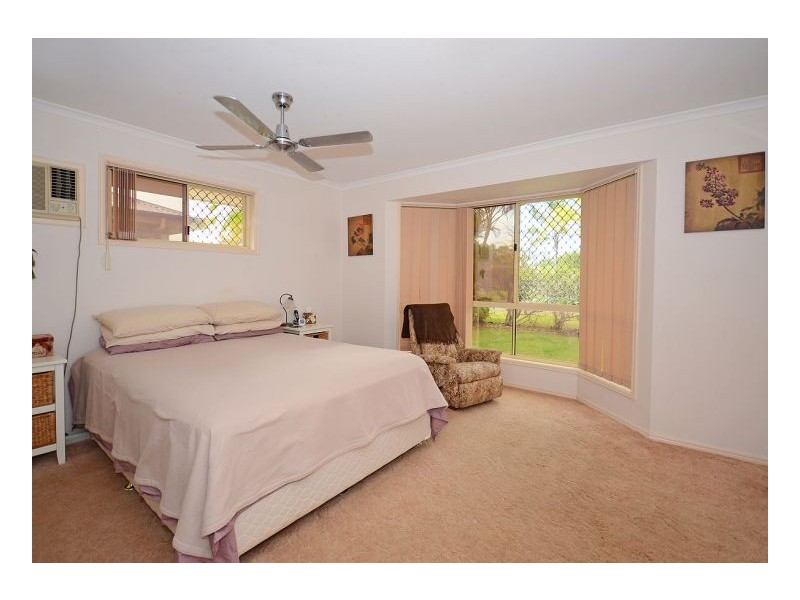 26 Bowerbird Avenue, Eli Waters QLD 4655