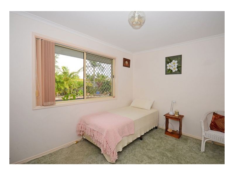 26 Bowerbird Avenue, Eli Waters QLD 4655