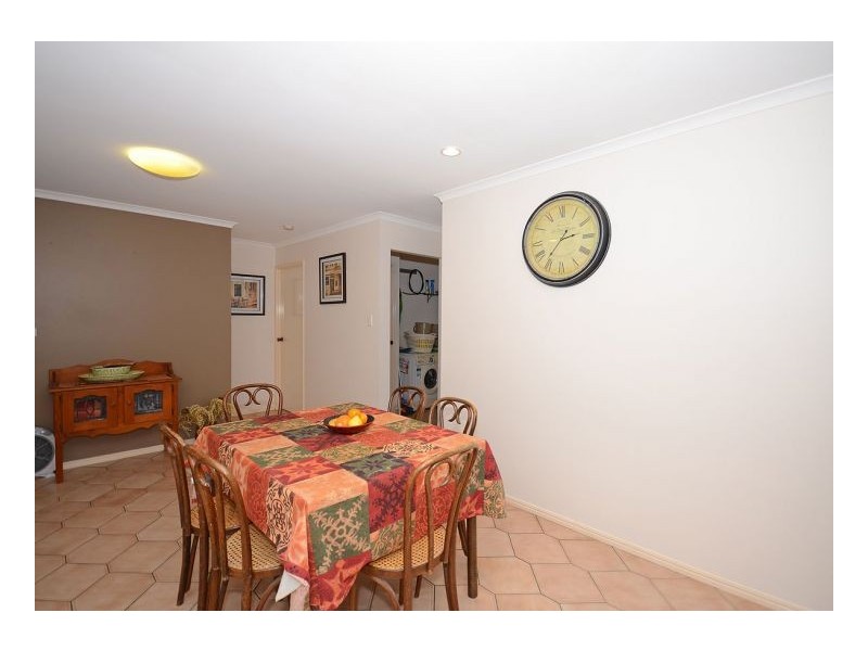 26 Bowerbird Avenue, Eli Waters QLD 4655