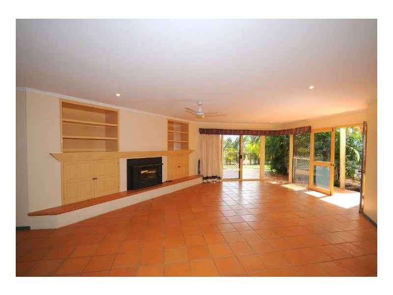 34 Esplanade, Point Vernon QLD 4655