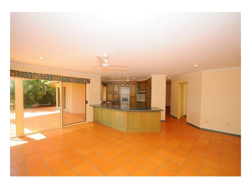 34 Esplanade, Point Vernon QLD 4655