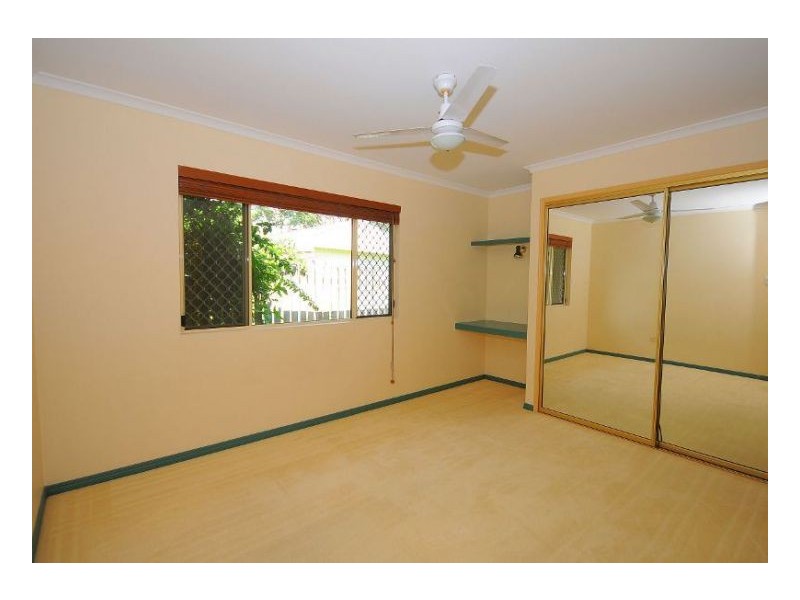 34 Esplanade, Point Vernon QLD 4655