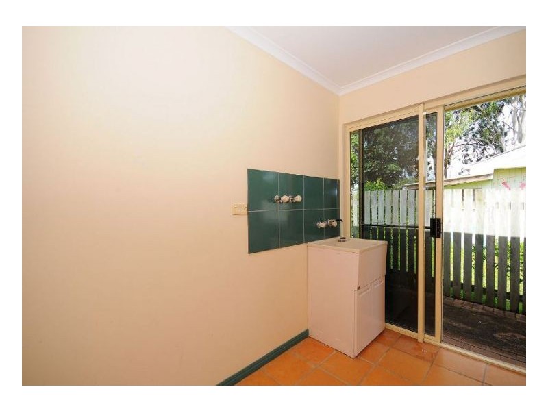 34 Esplanade, Point Vernon QLD 4655