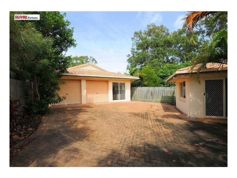 34 Esplanade, Point Vernon QLD 4655