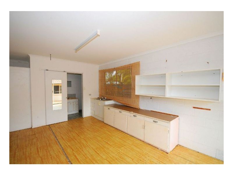 34 Esplanade, Point Vernon QLD 4655