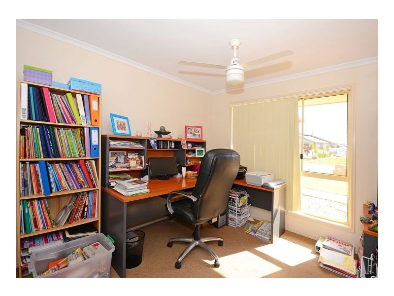 16 Lady Penrhyn Drive, Eli Waters QLD 4655