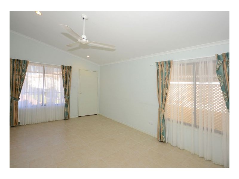 74/7 Bay Drive (Golden Shores), Pialba QLD 4655