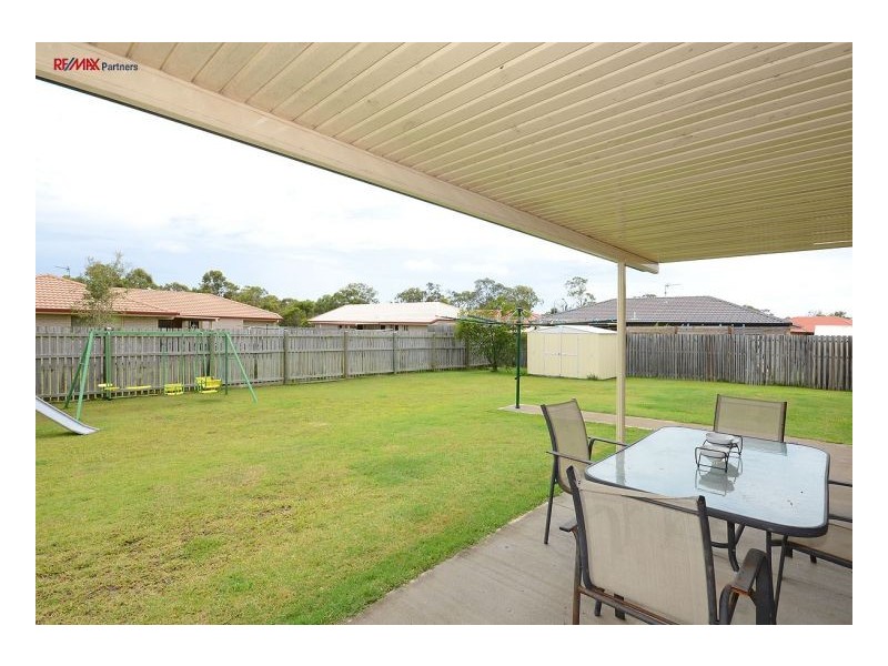 4 Moonstone Drive, Urangan QLD 4655