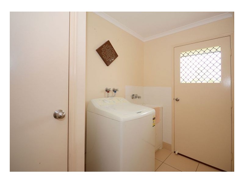 4 Moonstone Drive, Urangan QLD 4655