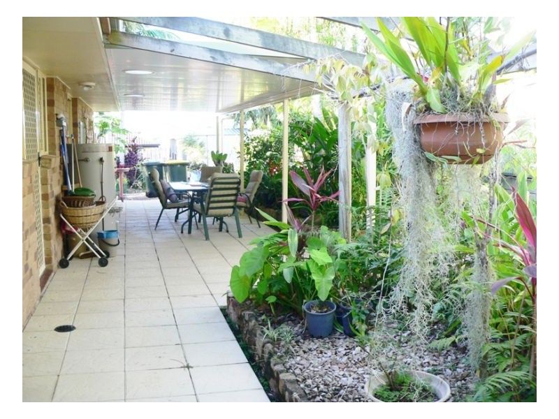 18 Andersen Avenue, Urraween QLD 4655