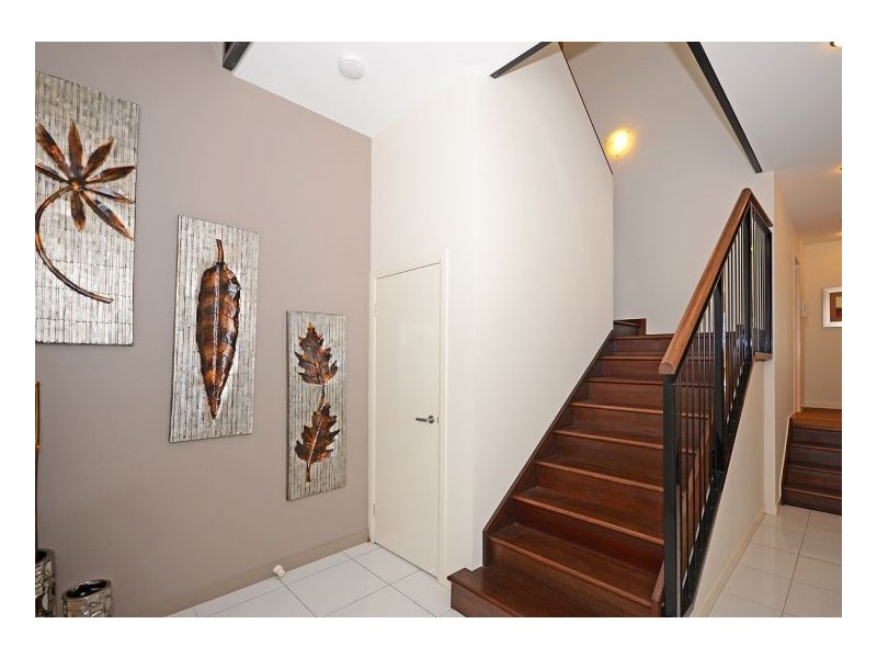 61/230 Pulgul Street, Urangan QLD 4655