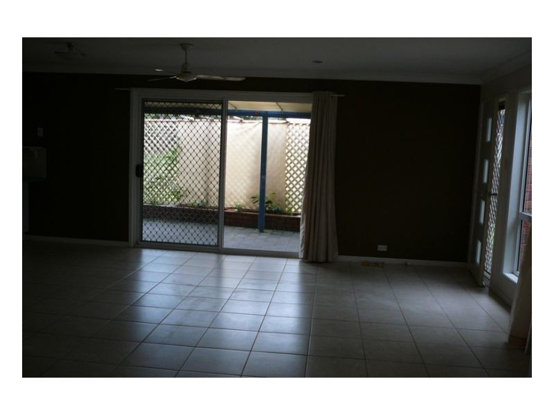 6 Wedge Street, Urraween QLD 4655