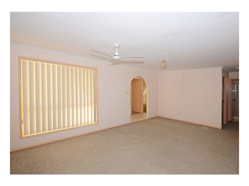 19 Brolga Court, Eli Waters QLD 4655