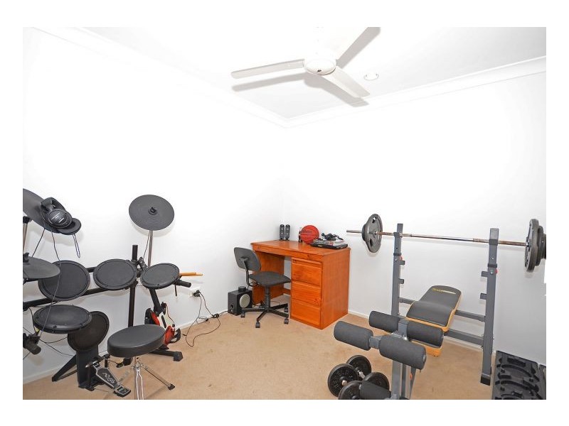 17 Earl St Vincent Circuit, Eli Waters QLD 4655