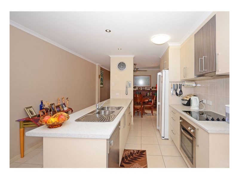 1/5 Pembridge Circuit, Urraween QLD 4655