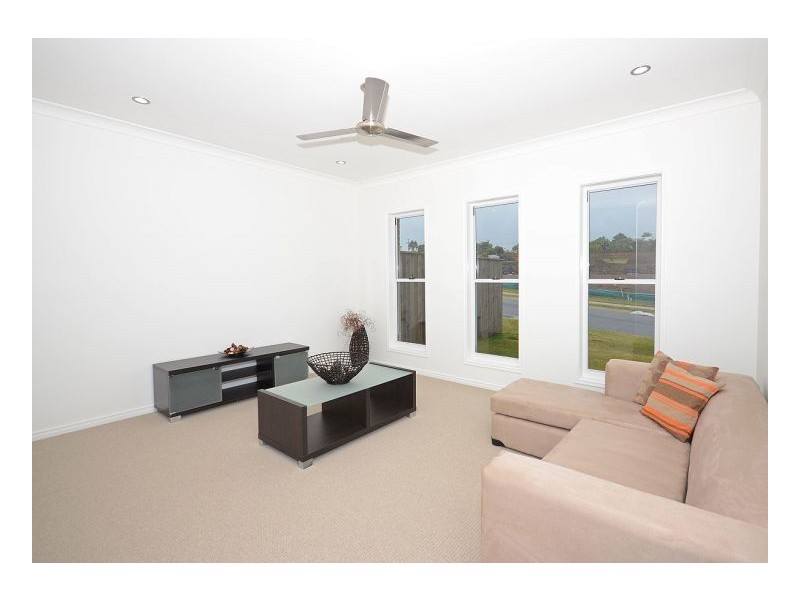 7 Morgan Circuit, Urraween QLD 4655