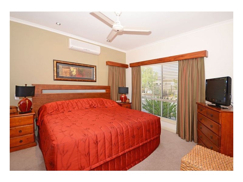 103/230 Pulgul Street, Urangan QLD 4655