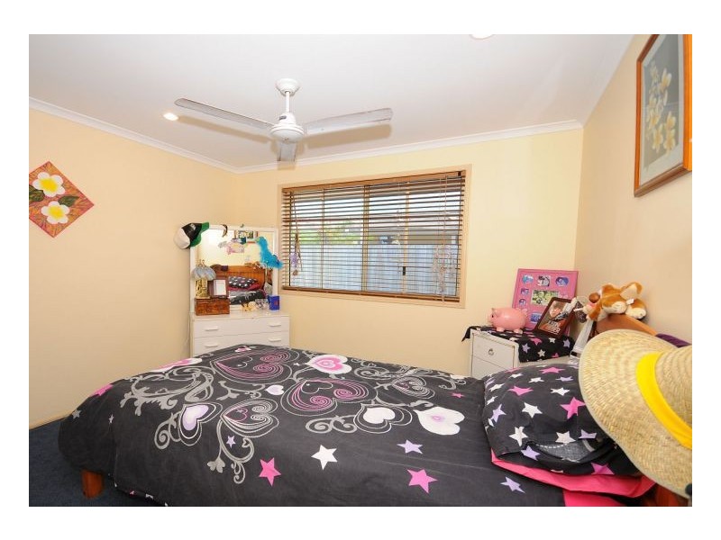 6 Amanda Court, Kawungan QLD 4655