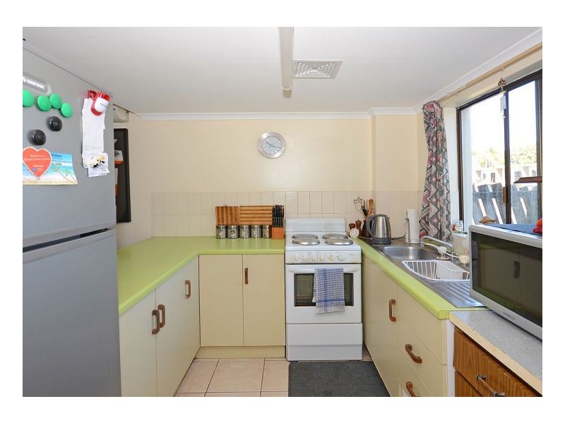 1/10 McKean Road, Scarness QLD 4655