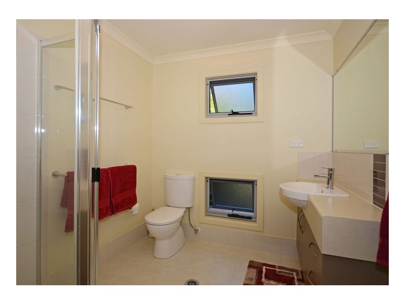 15 Cumberland Court, Point Vernon QLD 4655